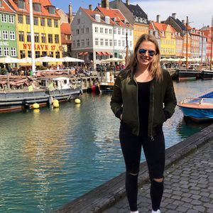 Meet your Posher, Kelly